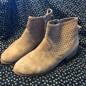 Tahari bootie